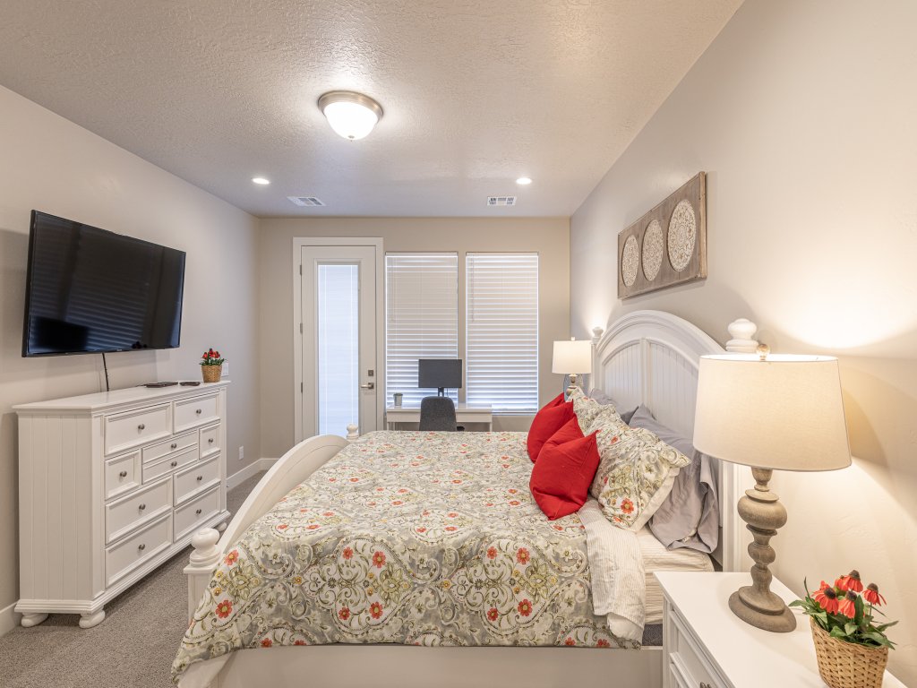 Launchpad Vacation Rental in St. George - RedAwning