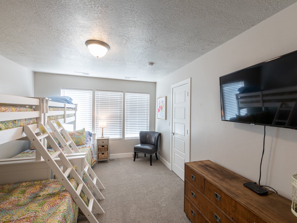 Launchpad Vacation Rental in St. George - RedAwning