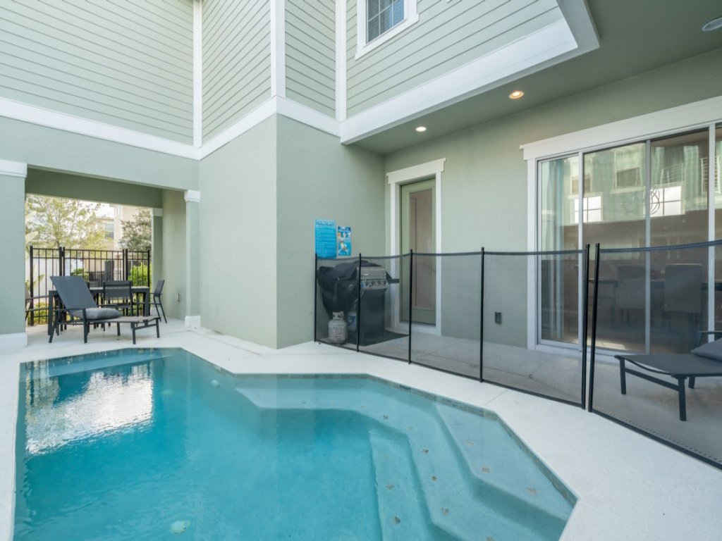 Beautiful Home Near Disney with Private Pool! Vacation Rental in Kissimmee - RedAwning