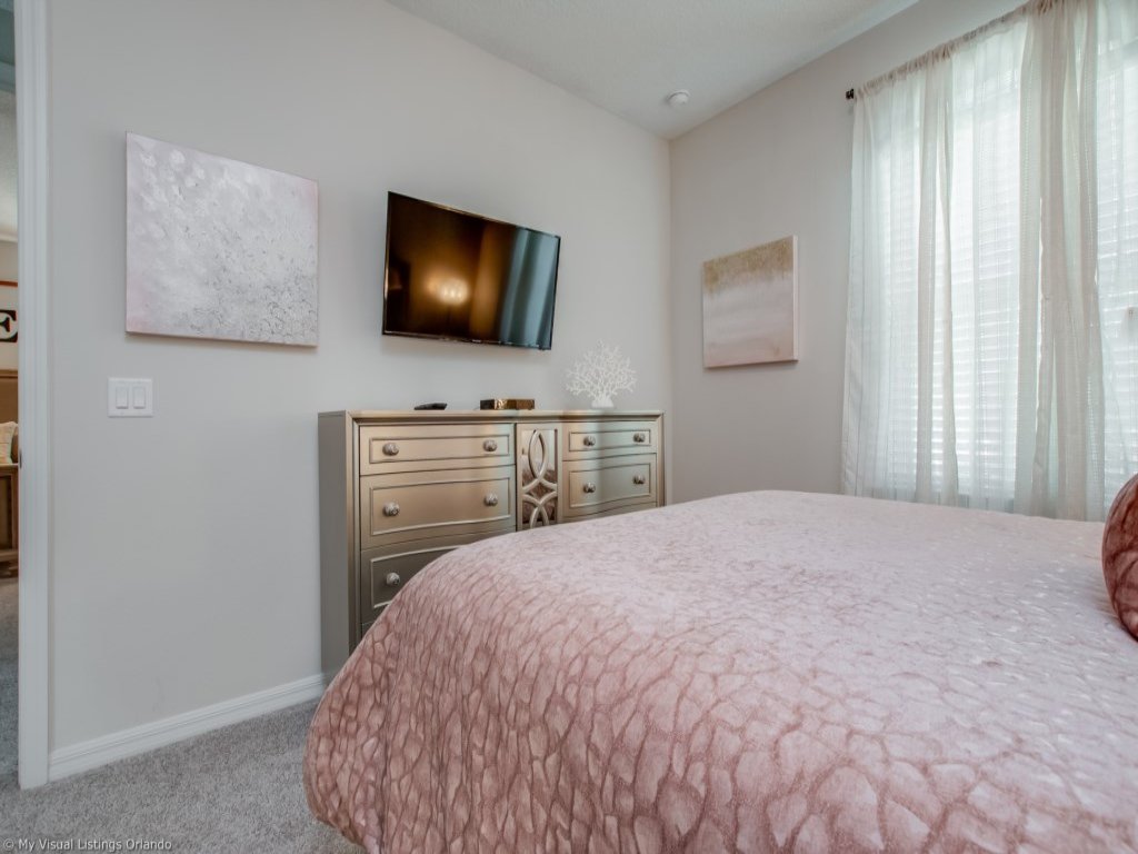 Luxury 6 Bed Villa with Saltwater Pool/Spa Vacation Rental in Kissimmee - RedAwning