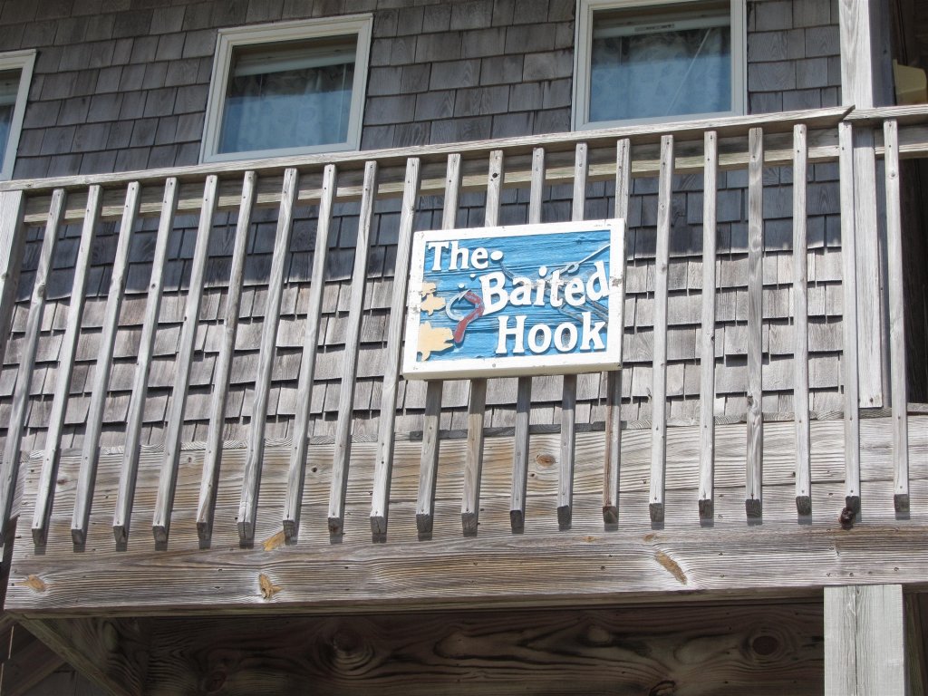 THE BAITED HOOK Vacation Rental in North Carolina - RedAwning
