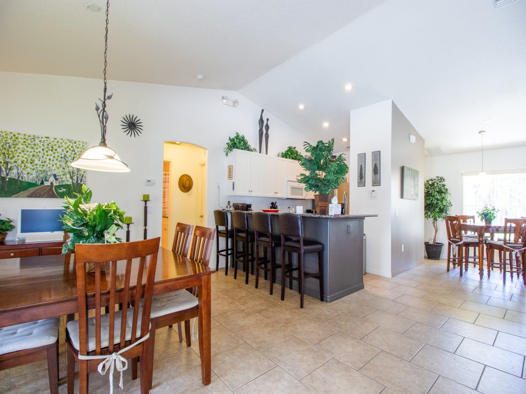 Stylish Pool Villa close to Withlacoochee Bike Trail Vacation Rental in Florida - RedAwning