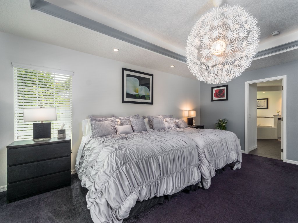 Stunning Executive Villa Ruyper Vacation Rental in Florida - RedAwning
