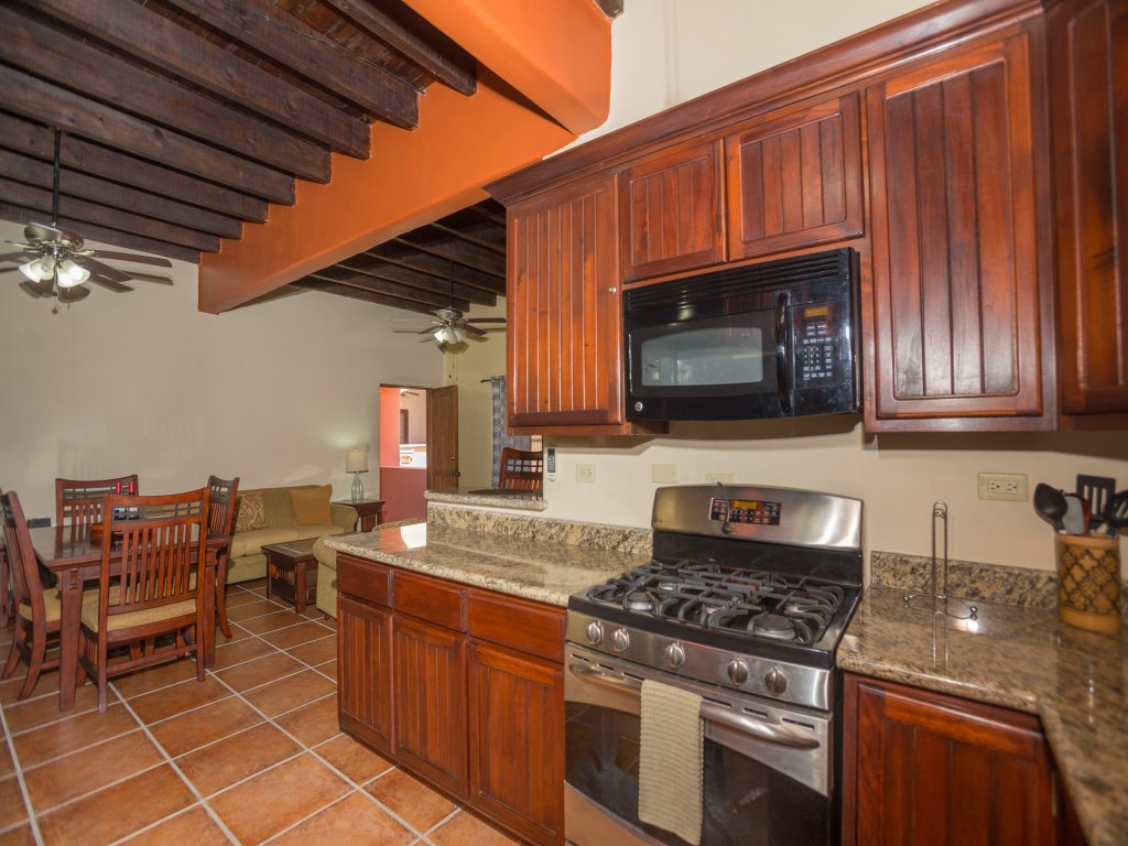 Caribbean Breeze 6B Vacation Rental - RedAwning
