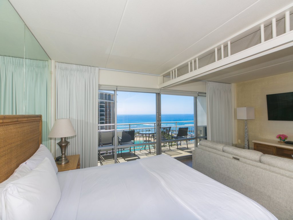 Ilikai Tower 1920 Vacation Rental in Honolulu - RedAwning