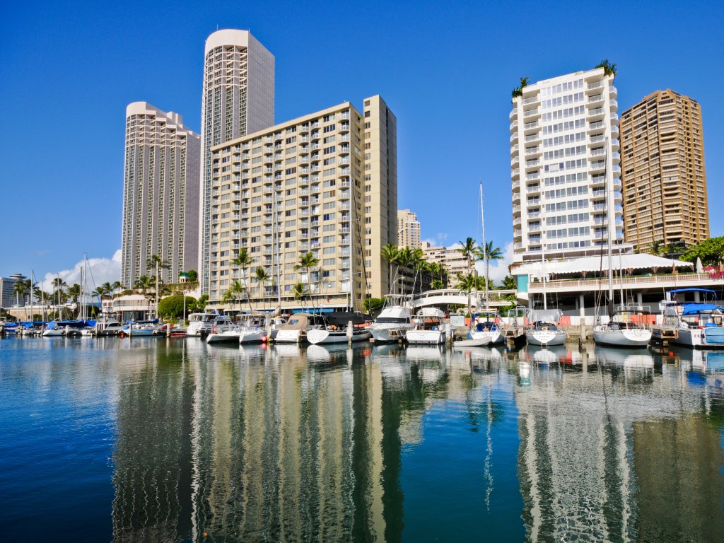 Ilikai Marina 1094 Vacation Rental in Honolulu - RedAwning