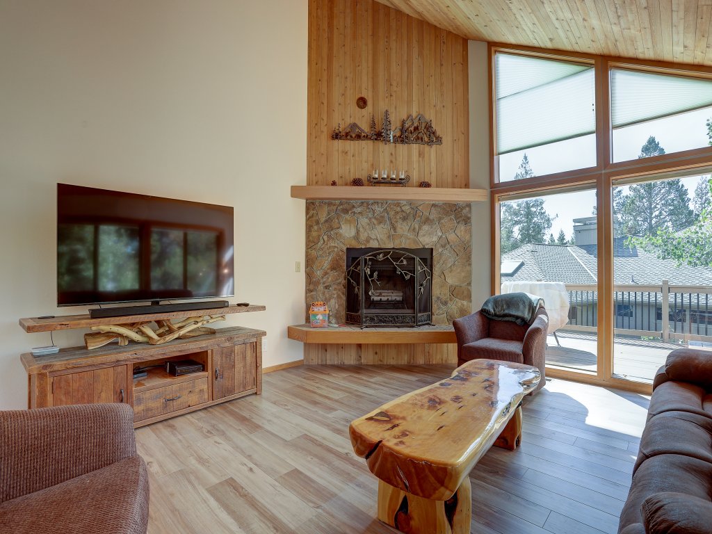 15 Big Leaf Vacation Rental in Sunriver - RedAwning