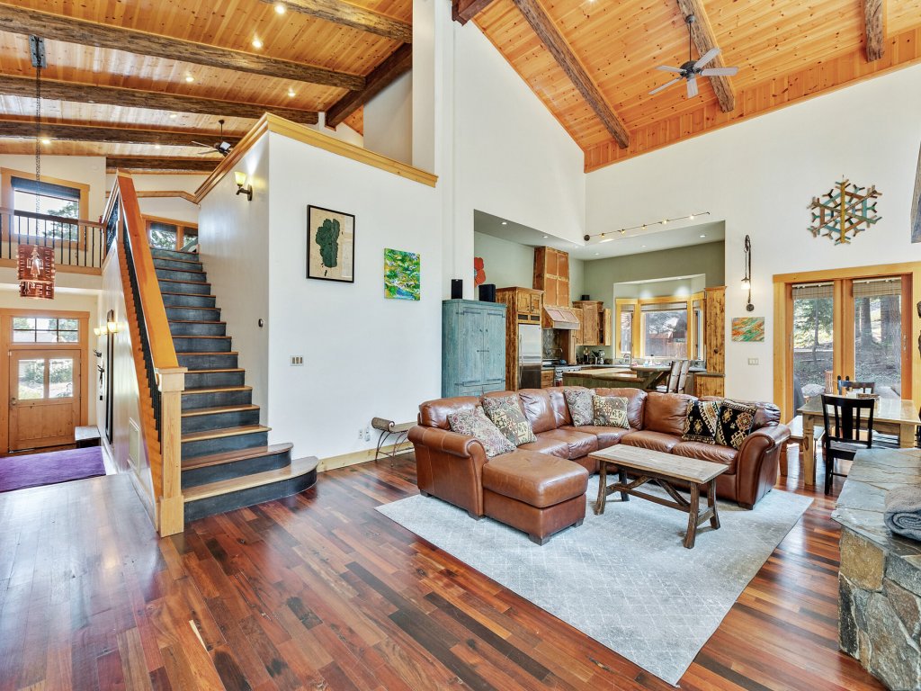 Luxury Chalet with Hot Tub in Private Setting - Tahoe Donner Vacation Rental in Truckee - RedAwning