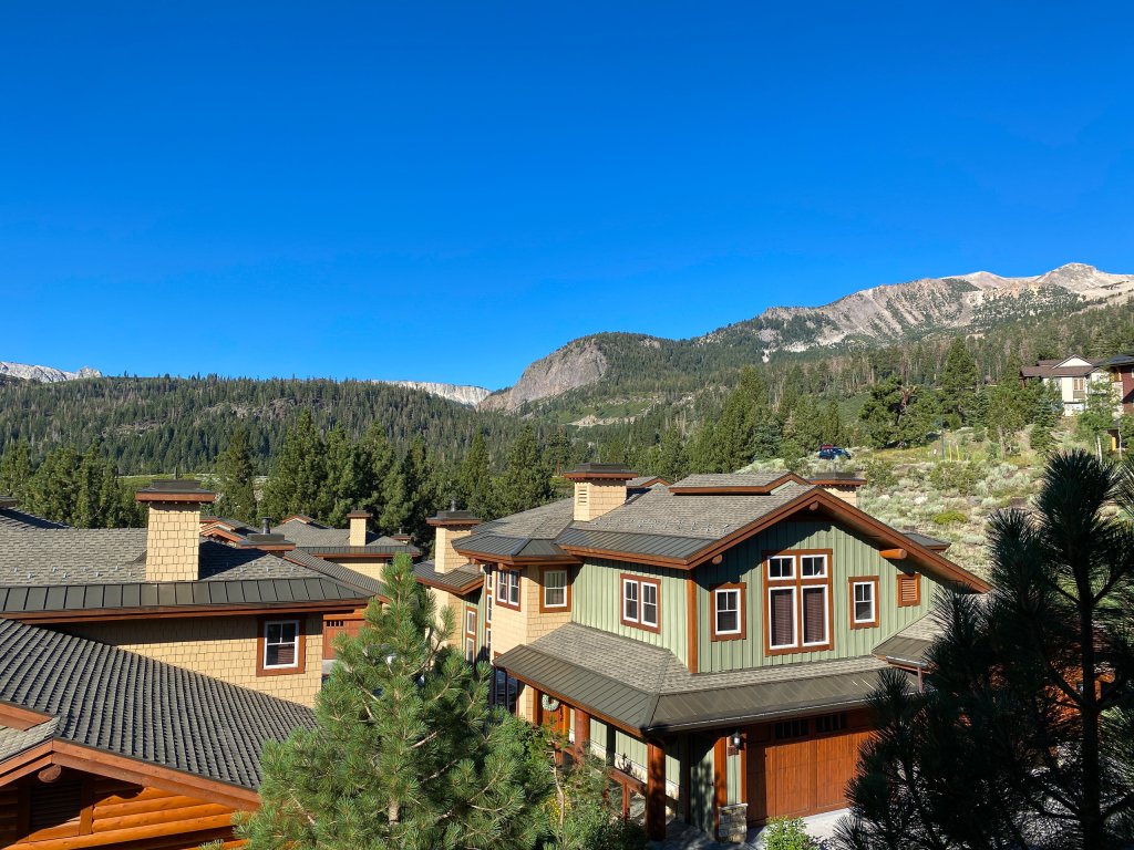 Juniper Crest 7 Private Hot Tub, 2 Car Garage, BBQ, Walk to the Lifts and Mountain Views Vacation Rental in Mammoth Lakes - RedAwning