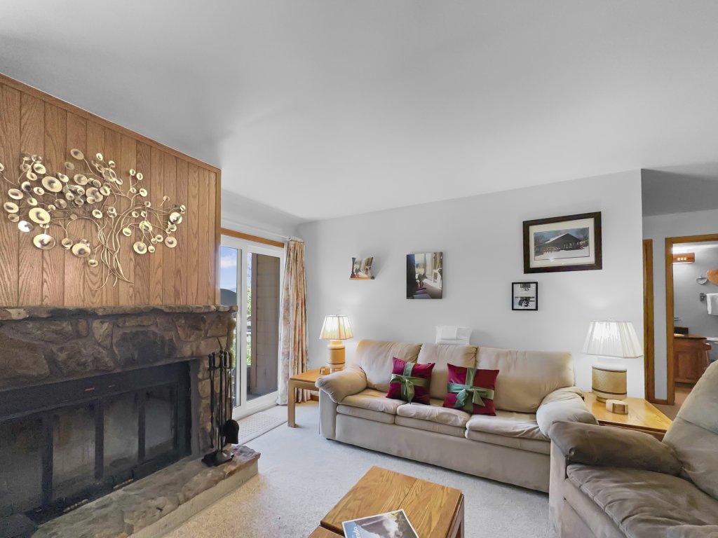 BB103 Buffalo Village 2BR 2BA Vacation Rental in Wildernest - RedAwning