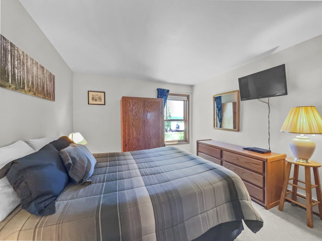 BB103 Buffalo Village 2BR 2BA Vacation Rental in Wildernest - RedAwning