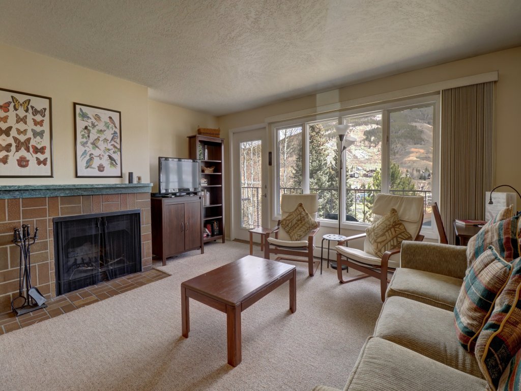 CC42 Chateau Claire Vacation Rental in Dillon - RedAwning