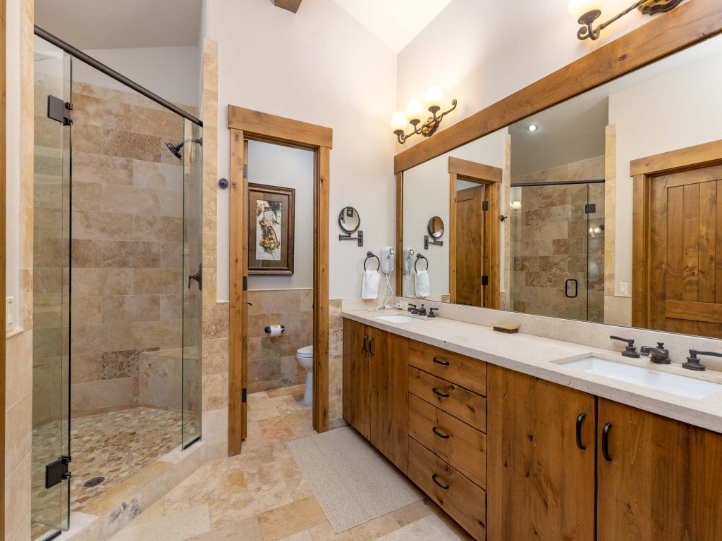 Amazing Pet-Friendly Executive Home, Ski-In Walk-Out - LR884 Vacation Rental in Copper Mountain - RedAwning