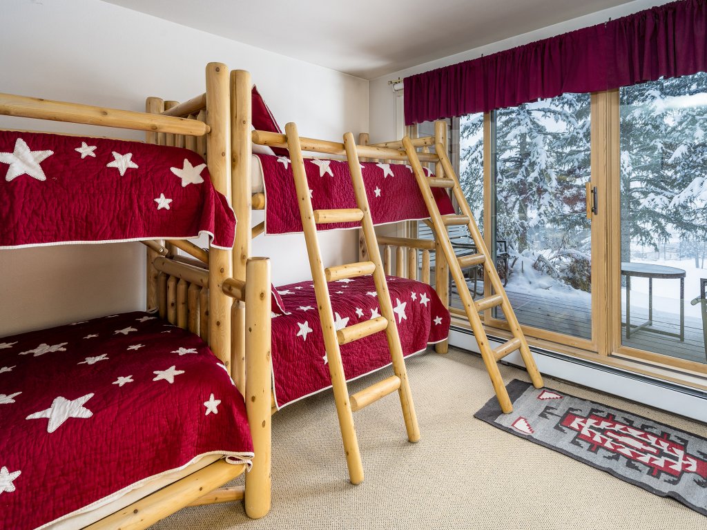 Moraine 27 Townhouse near Gondola Vacation Rental in Steamboat Springs - RedAwning