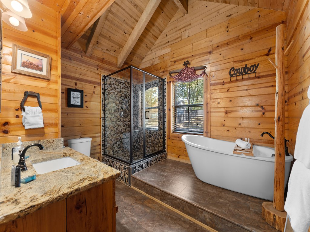 P-LONE- The Lazy K Cabin Vacation Rental in Branson - RedAwning