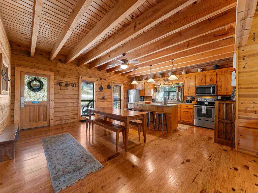P-LONE- The Lazy K Cabin Vacation Rental in Branson - RedAwning