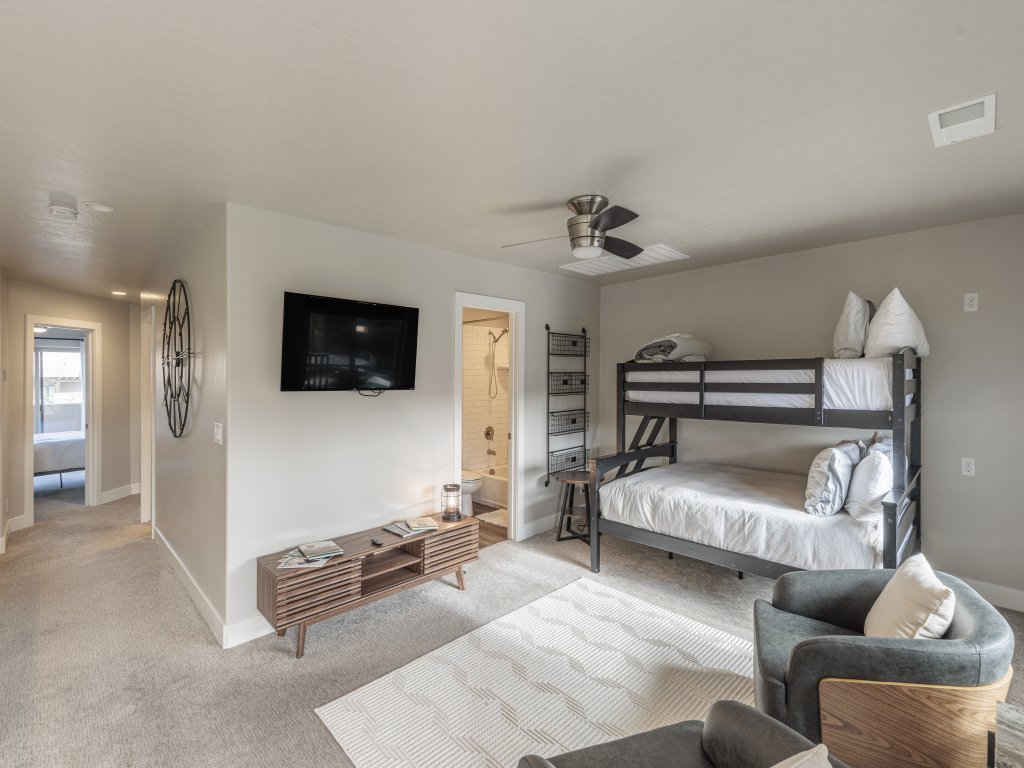 The Governor's Mansion Vacation Rental in St. George - RedAwning