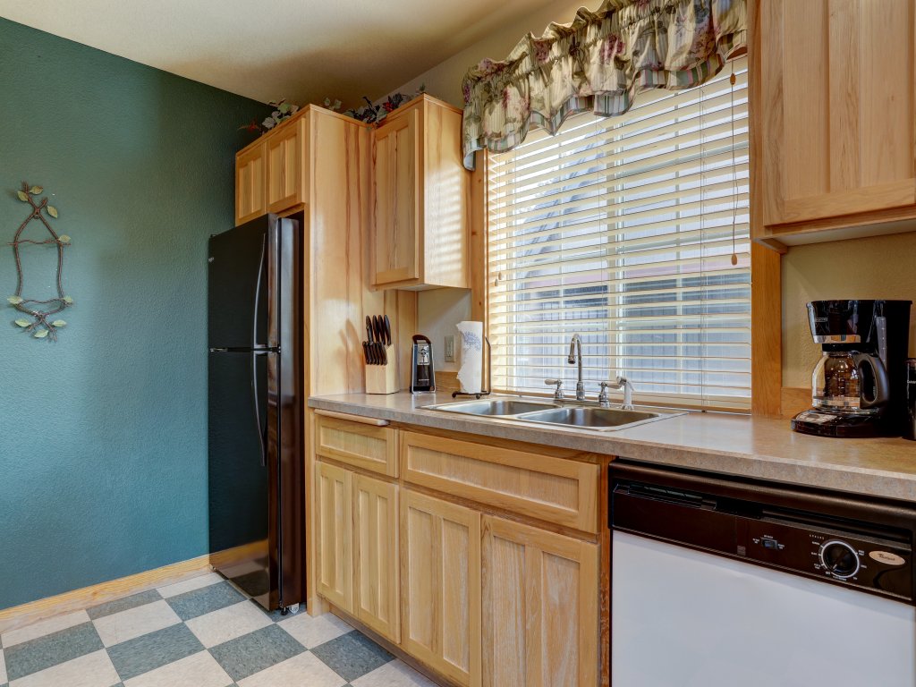 Forest Ridge Vacation Rental in Redmond - RedAwning
