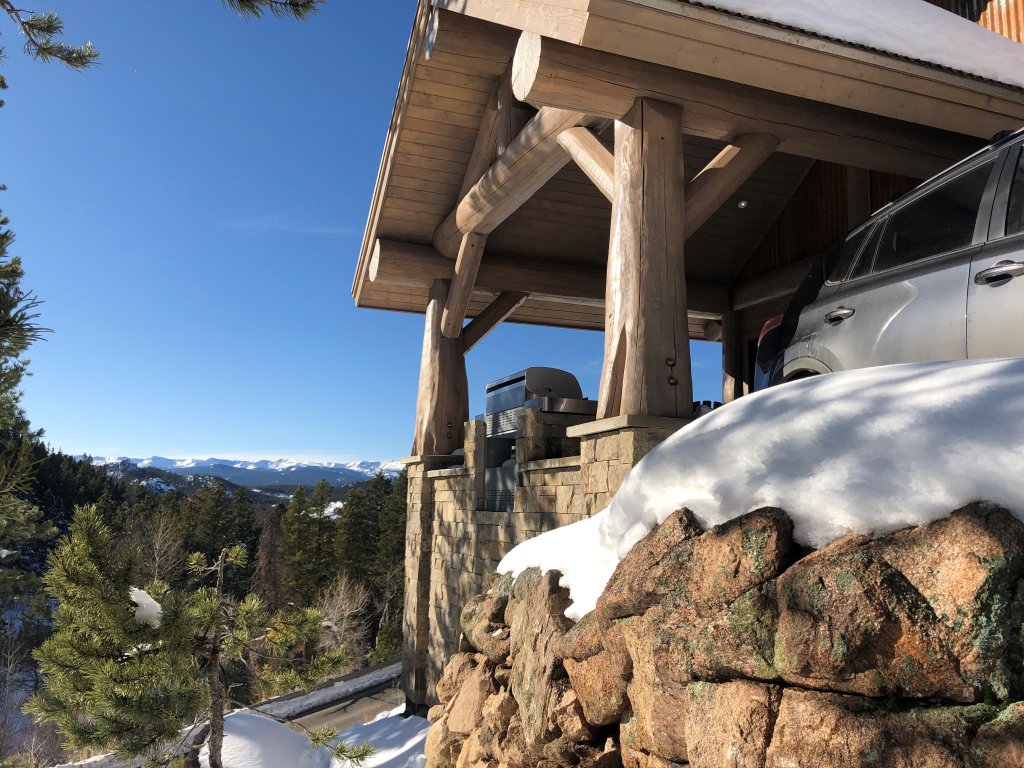SkyRun Cabin Vacation Rental in Colorado - RedAwning