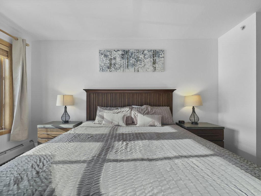 Inviting and Spacious Condo In The Heart of Center Village - PP416 Vacation Rental in Copper Mountain - RedAwning