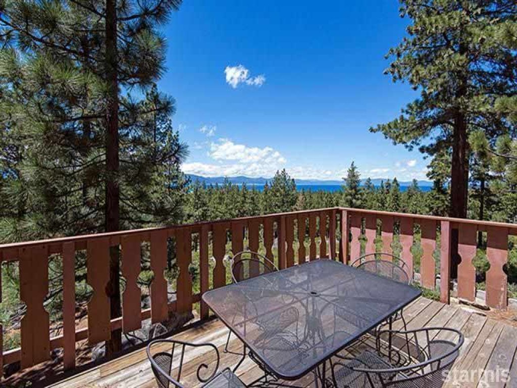 1228 Timber Lane Vacation Rental in California - RedAwning