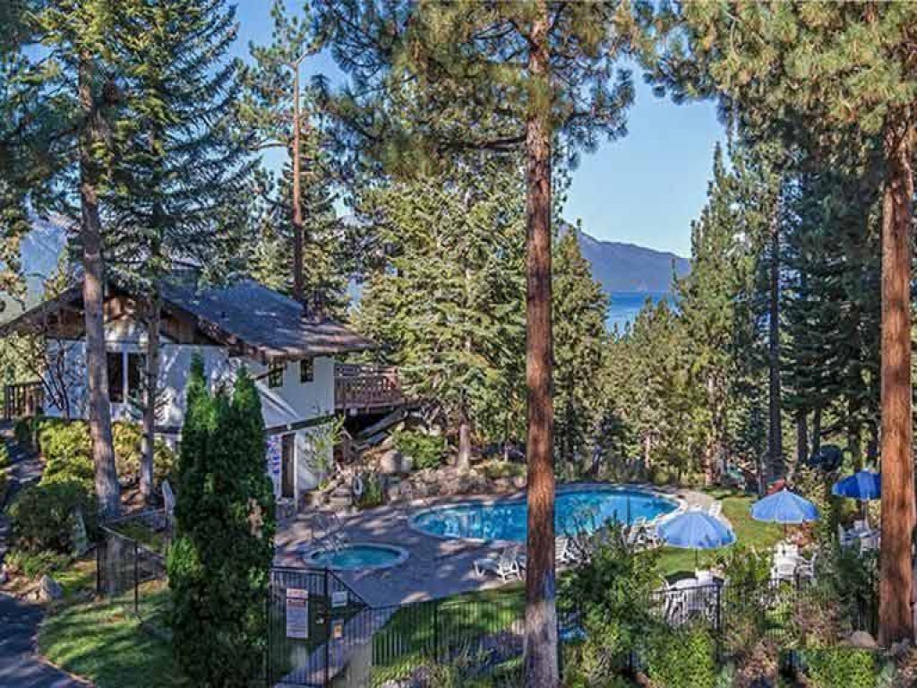 1228 Timber Lane Vacation Rental in California - RedAwning