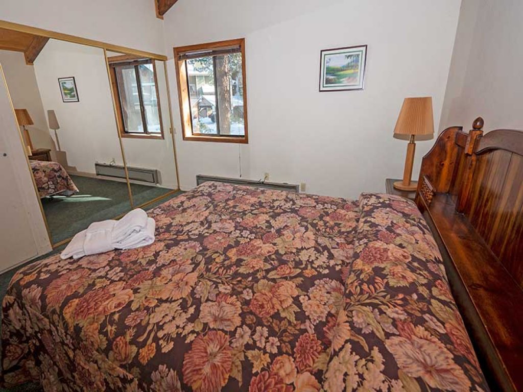 1228 Timber Lane Vacation Rental in California - RedAwning