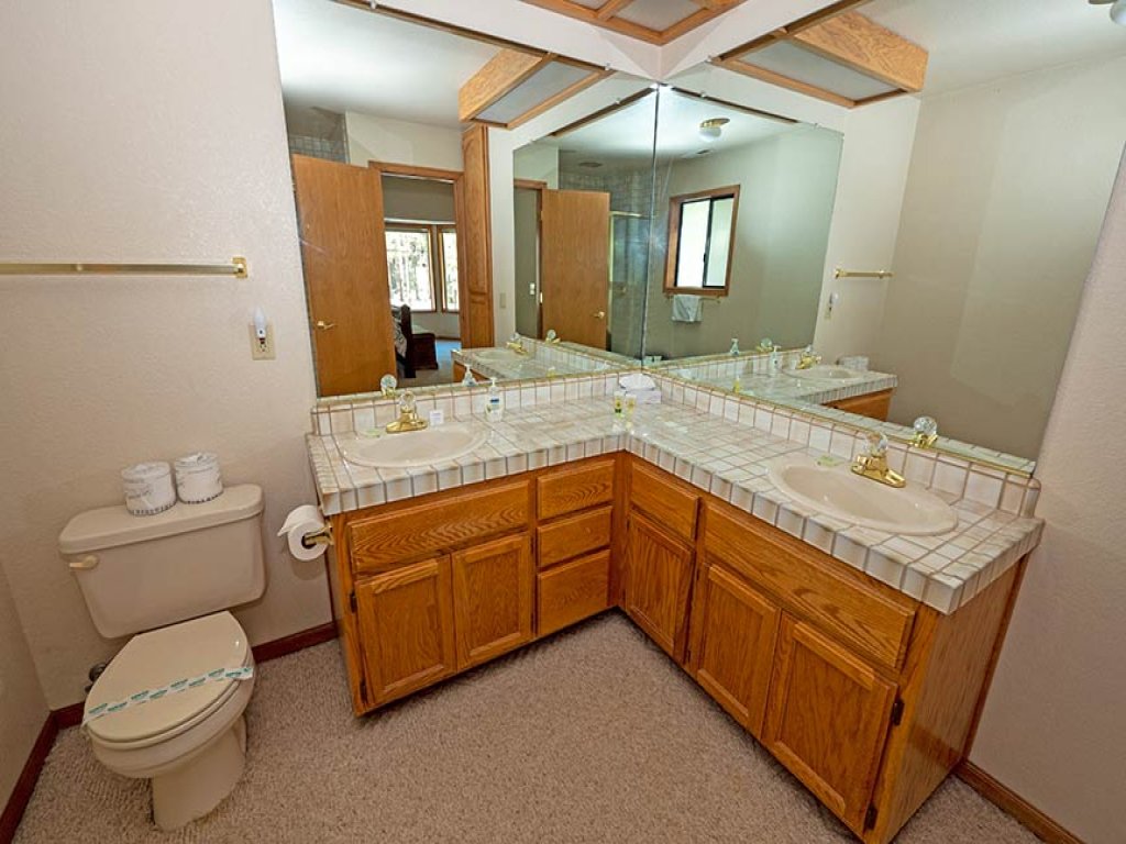 2293 Marshall Trail Vacation Rental in California - RedAwning
