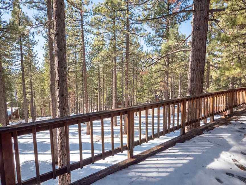 2293 Marshall Trail Vacation Rental in California - RedAwning