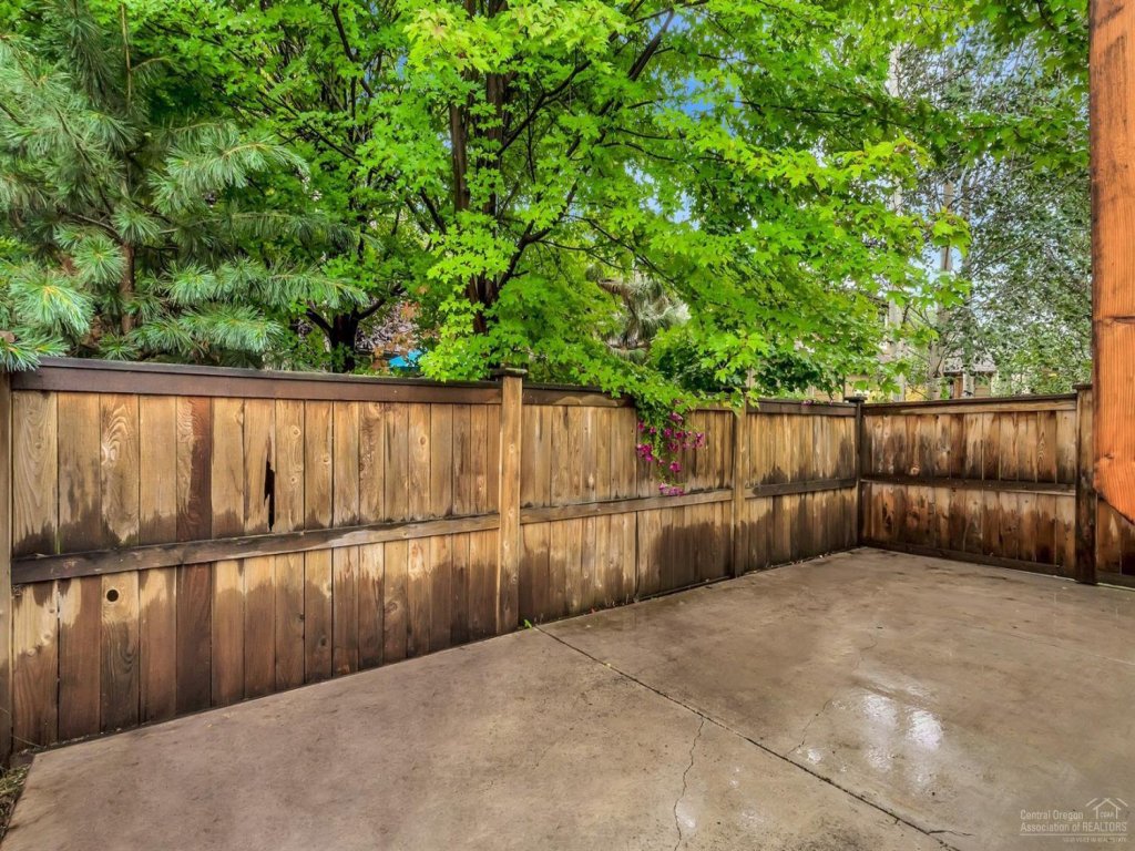 Wild Meadow Vacation Rental in Bend - RedAwning