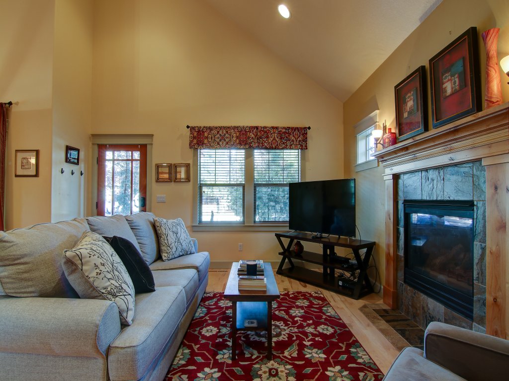 Wild Meadow Vacation Rental in Bend - RedAwning