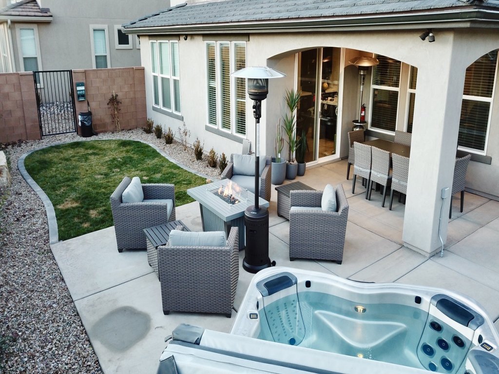 Desert Living - Zion Vacation Rental in Utah - RedAwning
