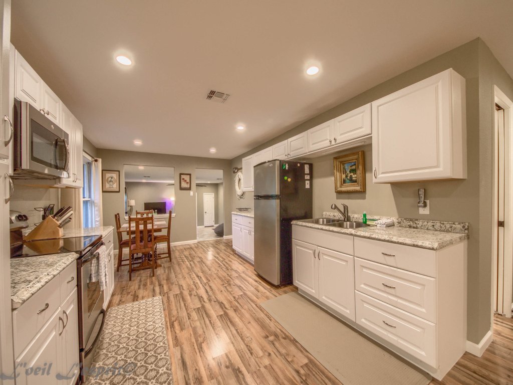 LD 728 Zipp Away  Vacation Rental in New Braunfels - RedAwning