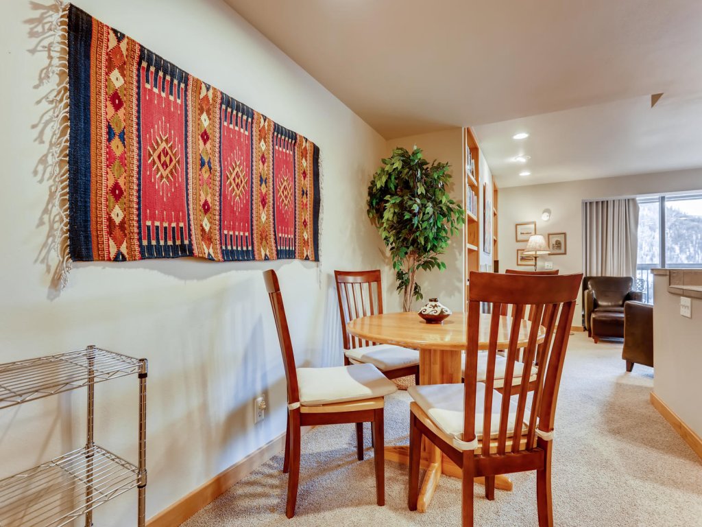 Renovated Studio- Kids Ski free & On Shuttle Route! Vacation Rental in Keystone - RedAwning