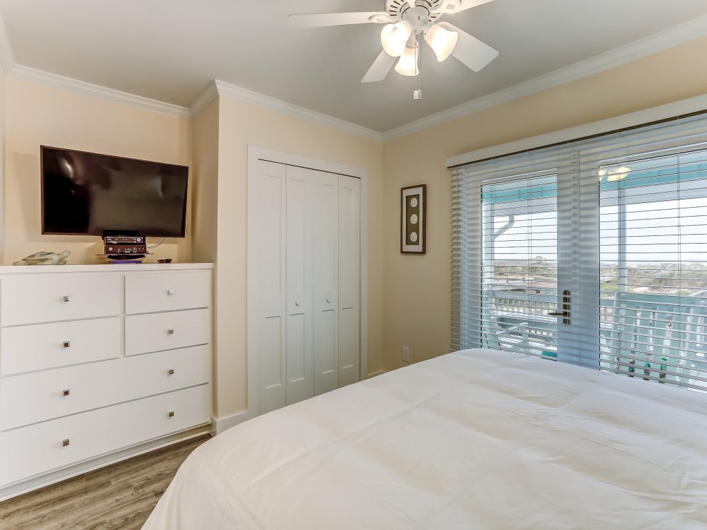 Oceanfront Beach House with Spacious Backyard Vacation Rental in Fernandina Beach - RedAwning