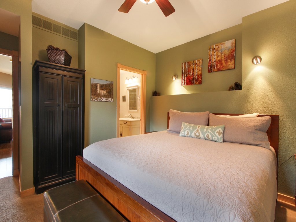 Deer Mountain 28B Vacation Rental in Estes Park - RedAwning