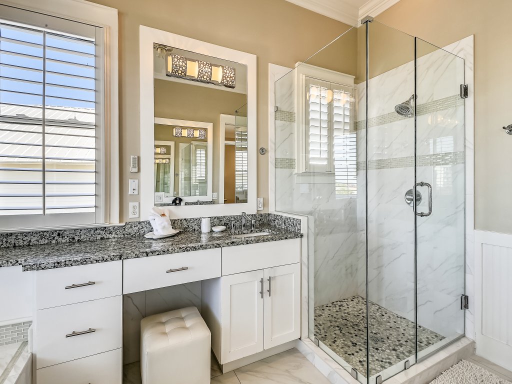 Paradise Pointe - Gorgeous 4 BR home with pool Vacation Rental in Destin - RedAwning