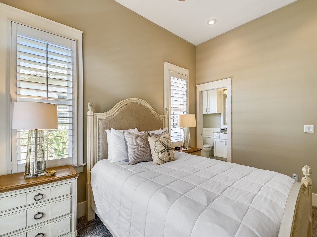 Paradise Pointe - Gorgeous 4 BR home with pool Vacation Rental in Destin - RedAwning