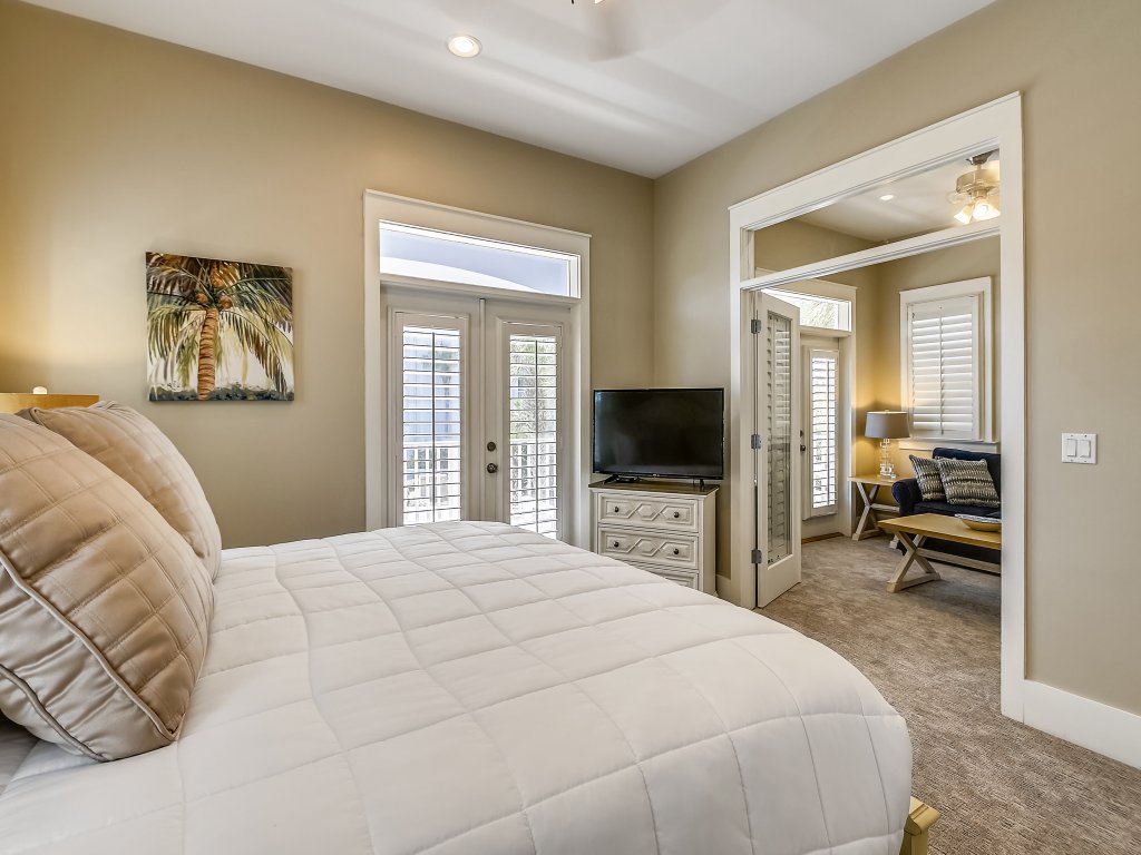 Paradise Pointe - Gorgeous 4 BR home with pool Vacation Rental in Destin - RedAwning