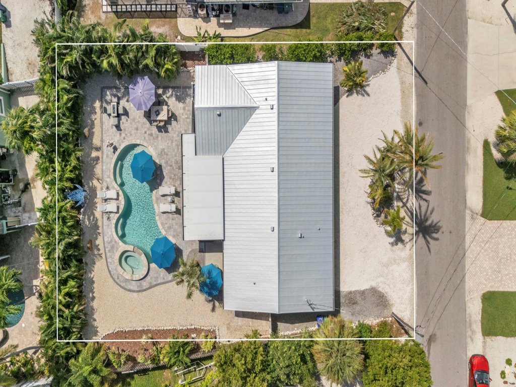 Bayside Bliss Vacation Rental in Anna Maria - RedAwning