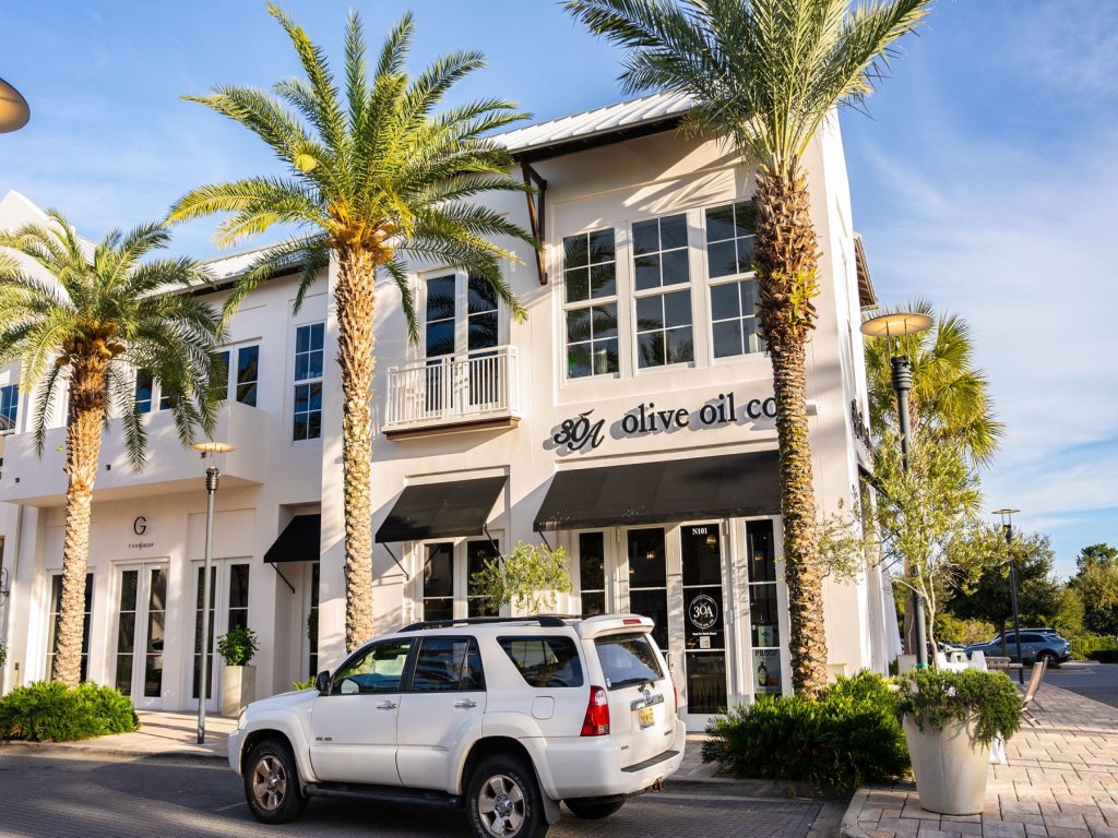 Sea La Vie Vacation Rental in Panama City Beach - RedAwning