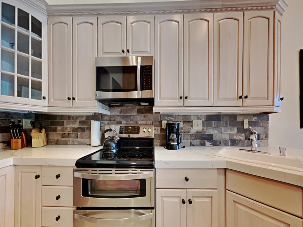 Spectacular Condo Slopeside Location and Mountain View! Close to Village Gondola (Unit 622 at 1849) Vacation Rental in Mammoth Lakes - RedAwning