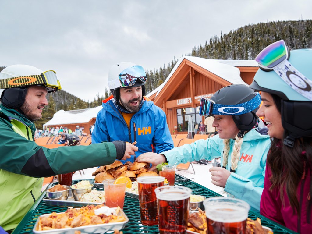 Premier 2BR/2BA in Lakeside Village Vacation Rental in Keystone - RedAwning