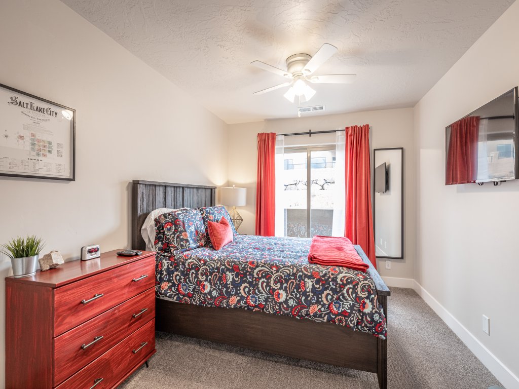 Overlook Oasis Vacation Rental in St. George - RedAwning