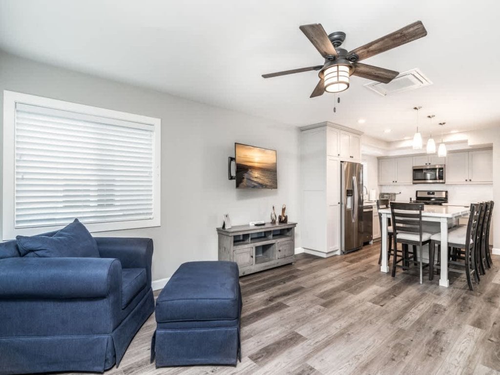 129 Opal A | Remodeled Gem Balboa Island Beach House Vacation Rental in Newport Beach - RedAwning