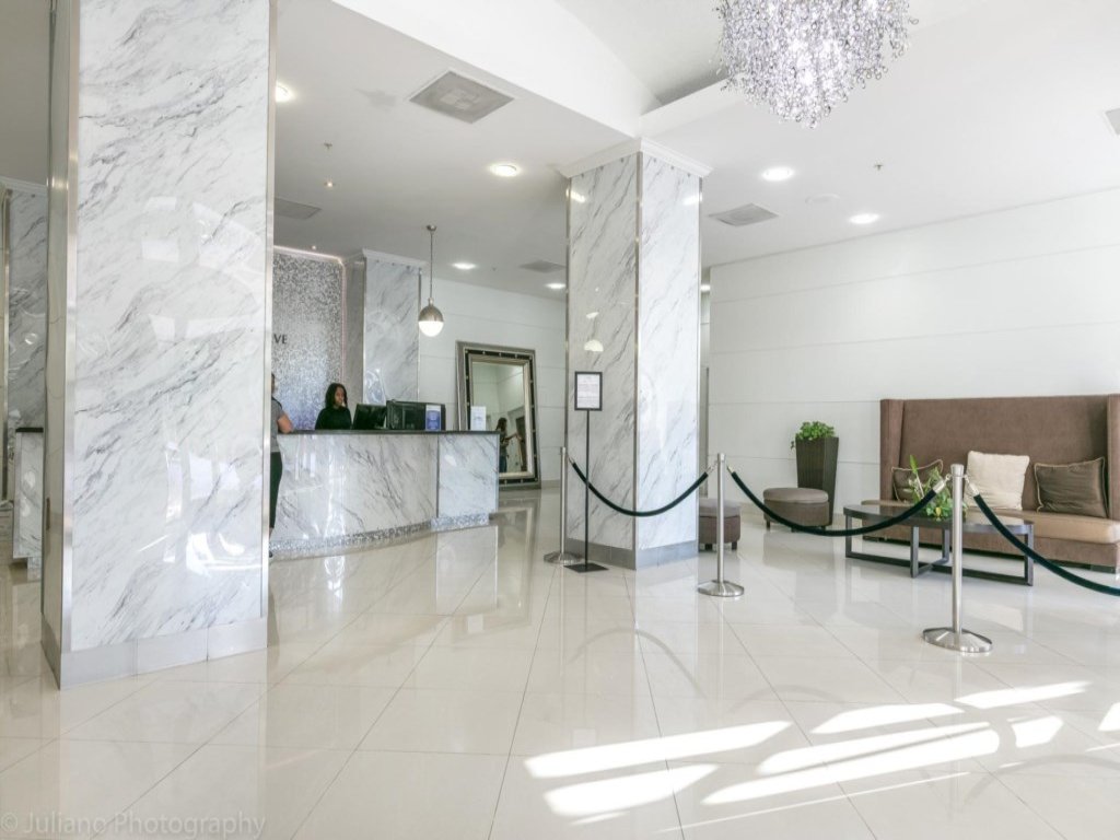 3BR Luxury Condo with Pool Across from Beach Vacation Rental in Florida - RedAwning