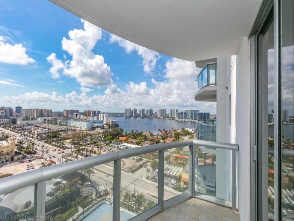 2BR Luxury Suite in Marenas Beach Resort Vacation Rental in Florida - RedAwning