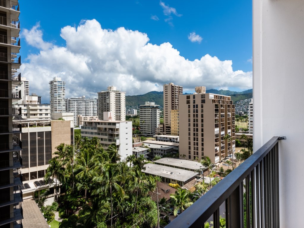 Breezy 12th Floor Waikiki Condo with FREE Parking Vacation Rental in Honolulu - RedAwning
