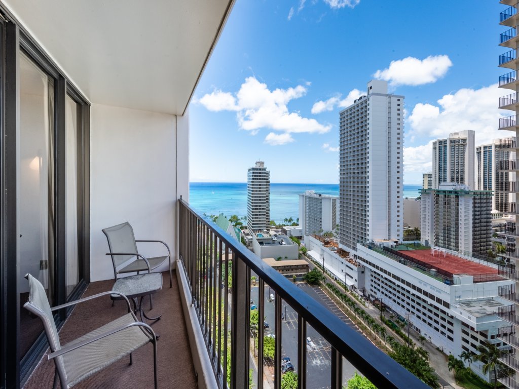 Waikiki Banyan High Level Condo with Ocean Views from the Private Lanai Vacation Rental in Honolulu - RedAwning