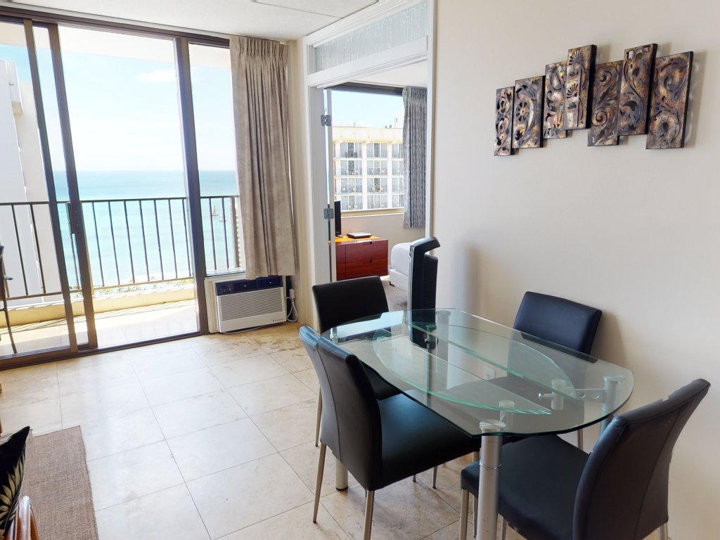 36th Floor Deluxe Ocean View Condo with Free Parking & Wifi Vacation Rental in Honolulu - RedAwning